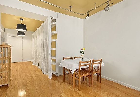 3rd image of 3 Hanover Sq APT 11B