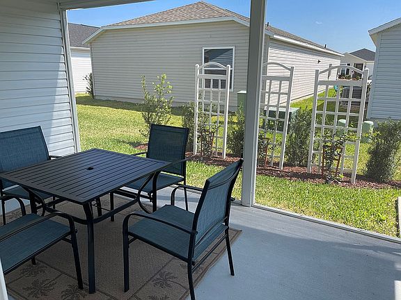 5th image of 7633 Rutherford Ln