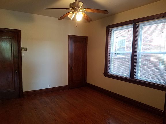 3rd image of 4600-4602 Bircher Blvd