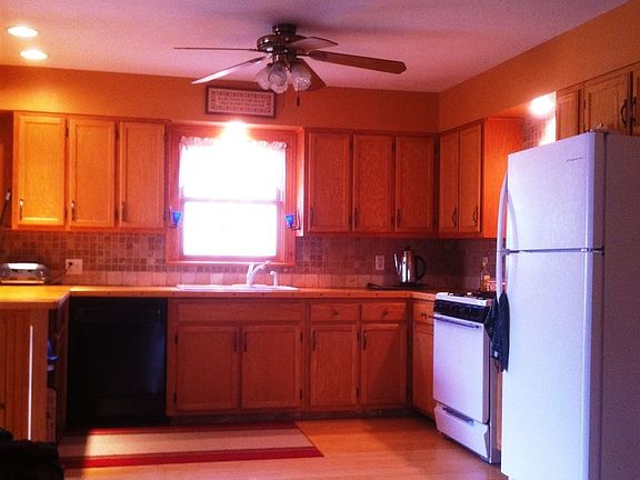 Oak Cabinets, Bamboo flooring and wood countertops.