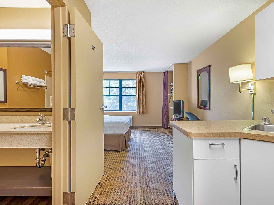 Studio Suite - 1 Queen Bed