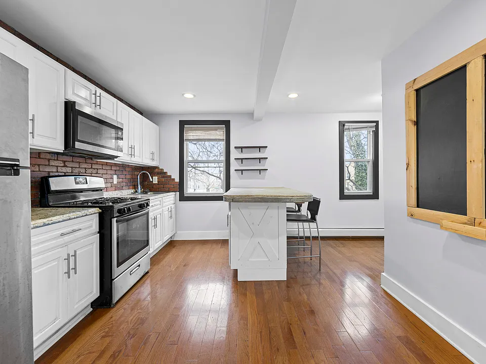 315 Old Bergen Rd #2R