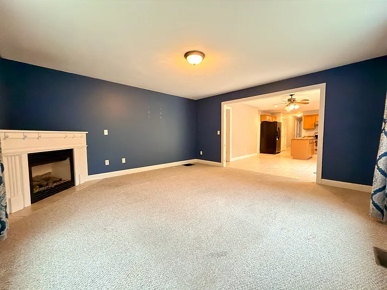215 Main St — Photo 9
