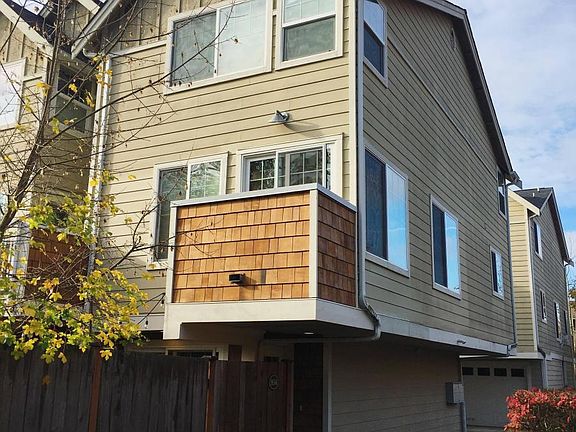 Front view with balcony