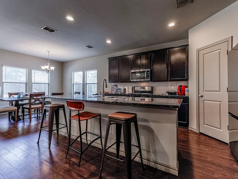 2609 Forest Park Blvd — Photo 3