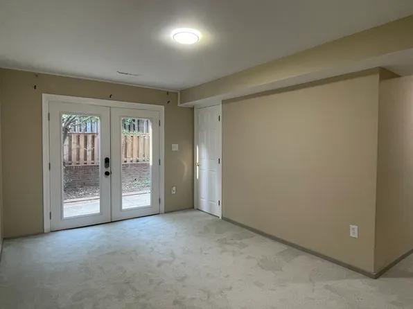 (undisclosed Address), Fairfax, VA 22030