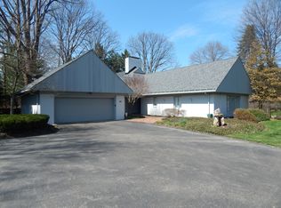 171 Country Club Dr NE, Warren, OH