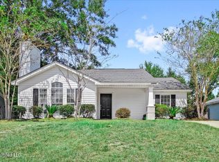12095 Five Oaks Dr, Gulfport, MS 39503