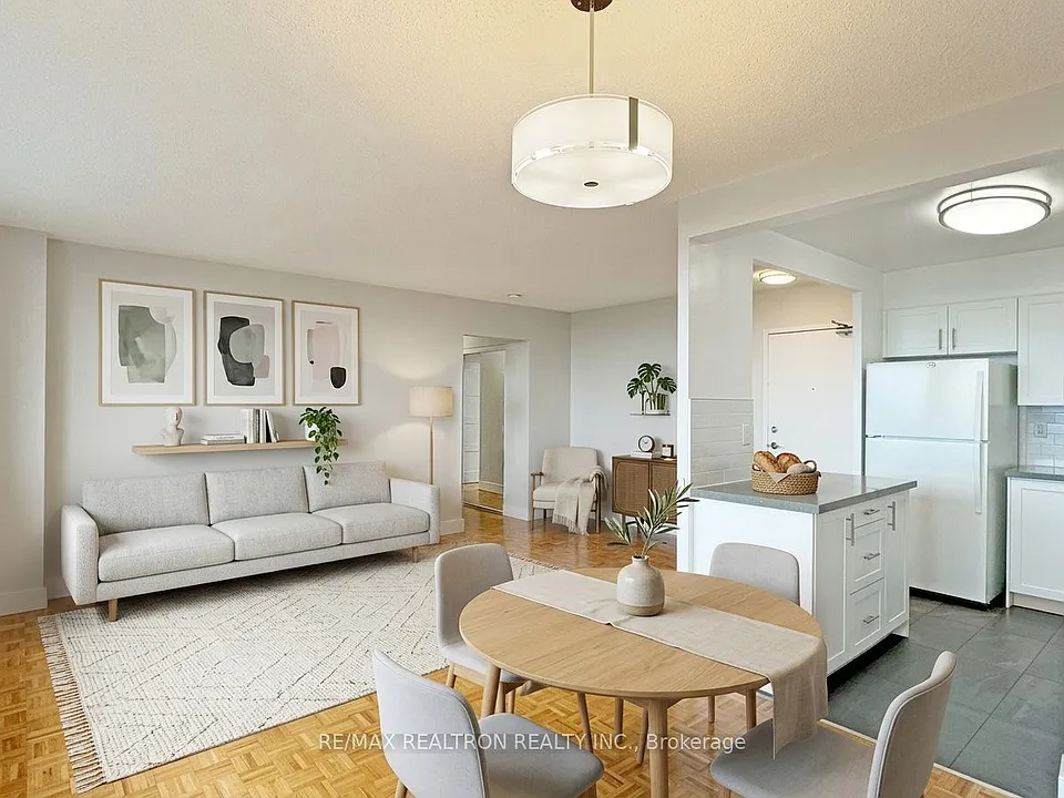 666 Spadina Ave #2503