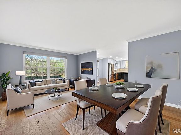2nd image of 2323 Manor Grove Dr APT 5