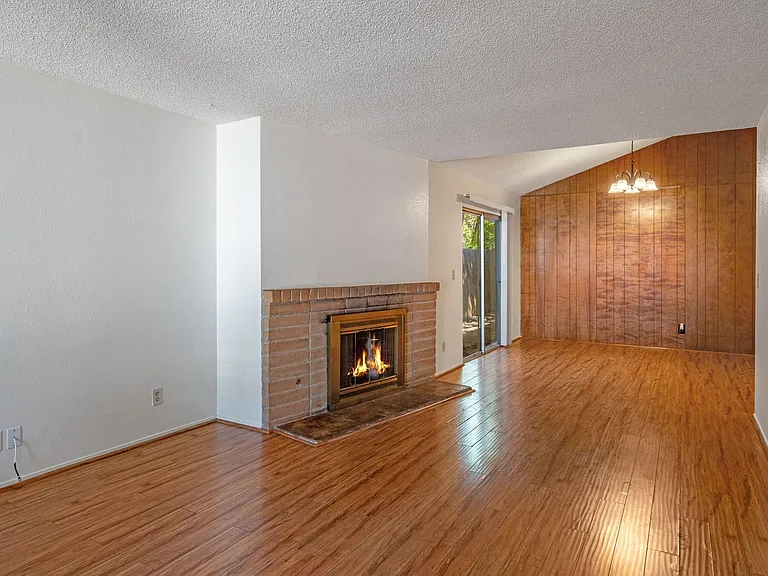 4830 Suncrest Way — Photo 7