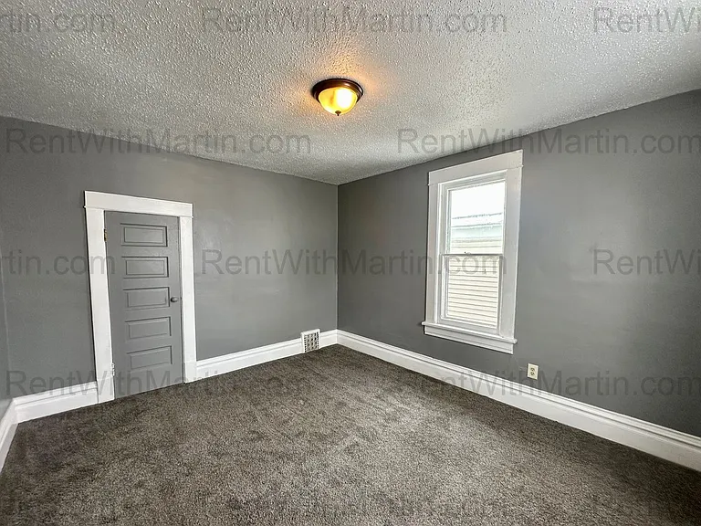 910 Mulberry St — Photo 10