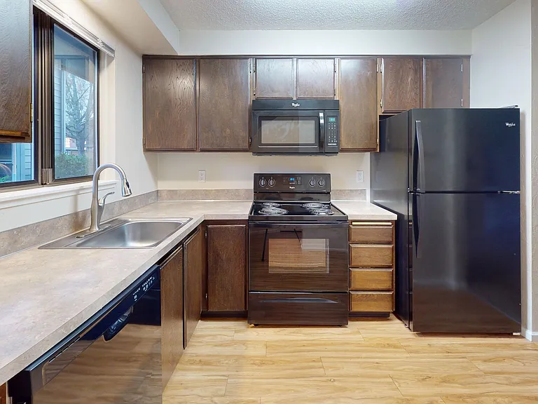 Kentfield Townhomes I & II — Photo 33