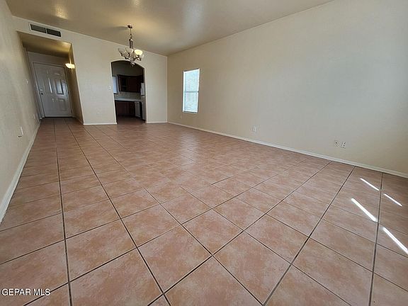 3rd image of 12125 Hunter Hill Way #A