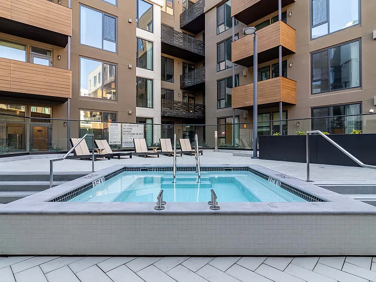 Caspian — Photo 22