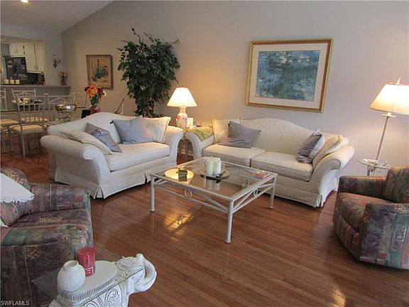 4th image of 160 Fox Glen Dr #6-50