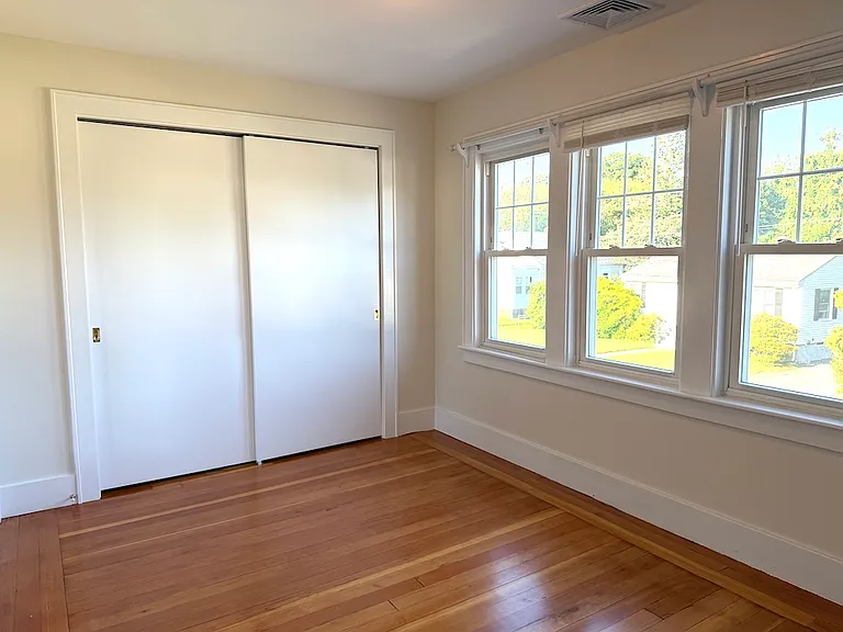 34 Caswell Ave — Photo 10