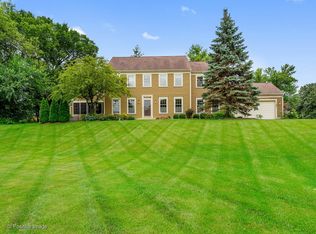 1641 Stonebridge Trl, Wheaton, IL 60189