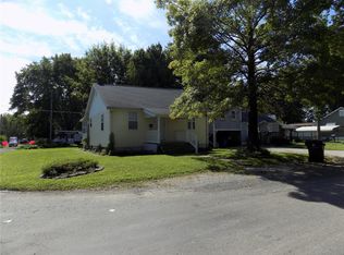 1724 La Salle St, Belleville, IL 62221