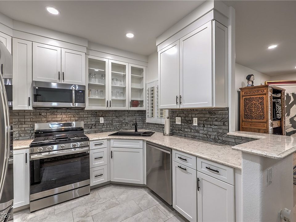 1st image of 75 N Valle Verde Dr APT 211