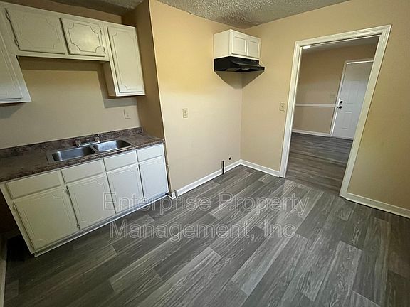 4th image of 163 W McKellar Ave