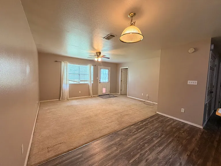 3805 E 6th St — Photo 3