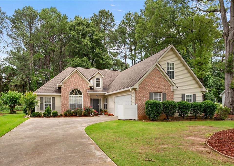 1st image of 435 Crosshaven Way