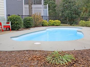 707 Seashell Ln, North Myrtle Beach, SC 29582