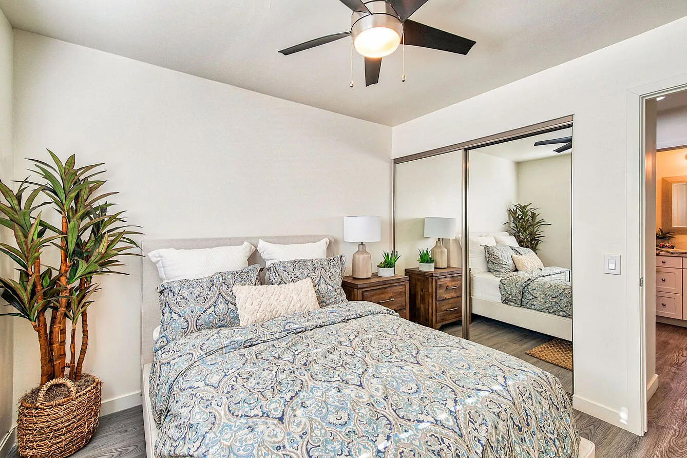 La Jolla Terrace — Photo 4