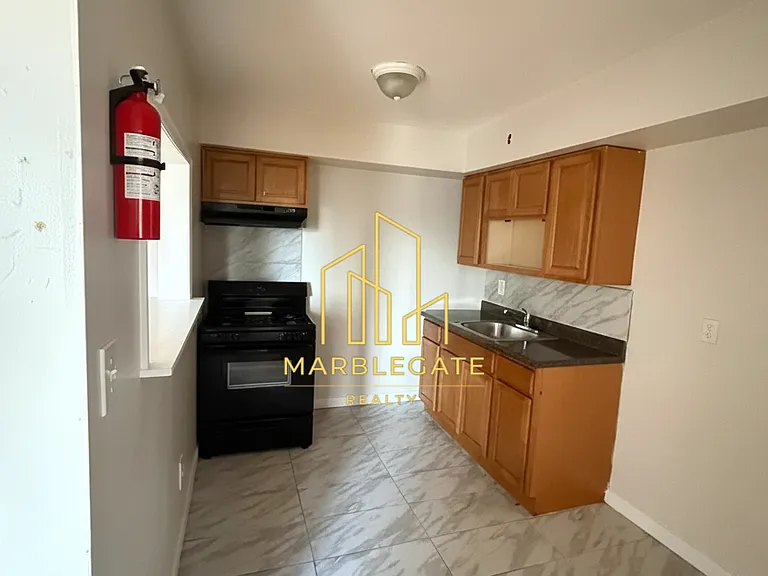 342 Roseville Ave #C088 — Photo 1