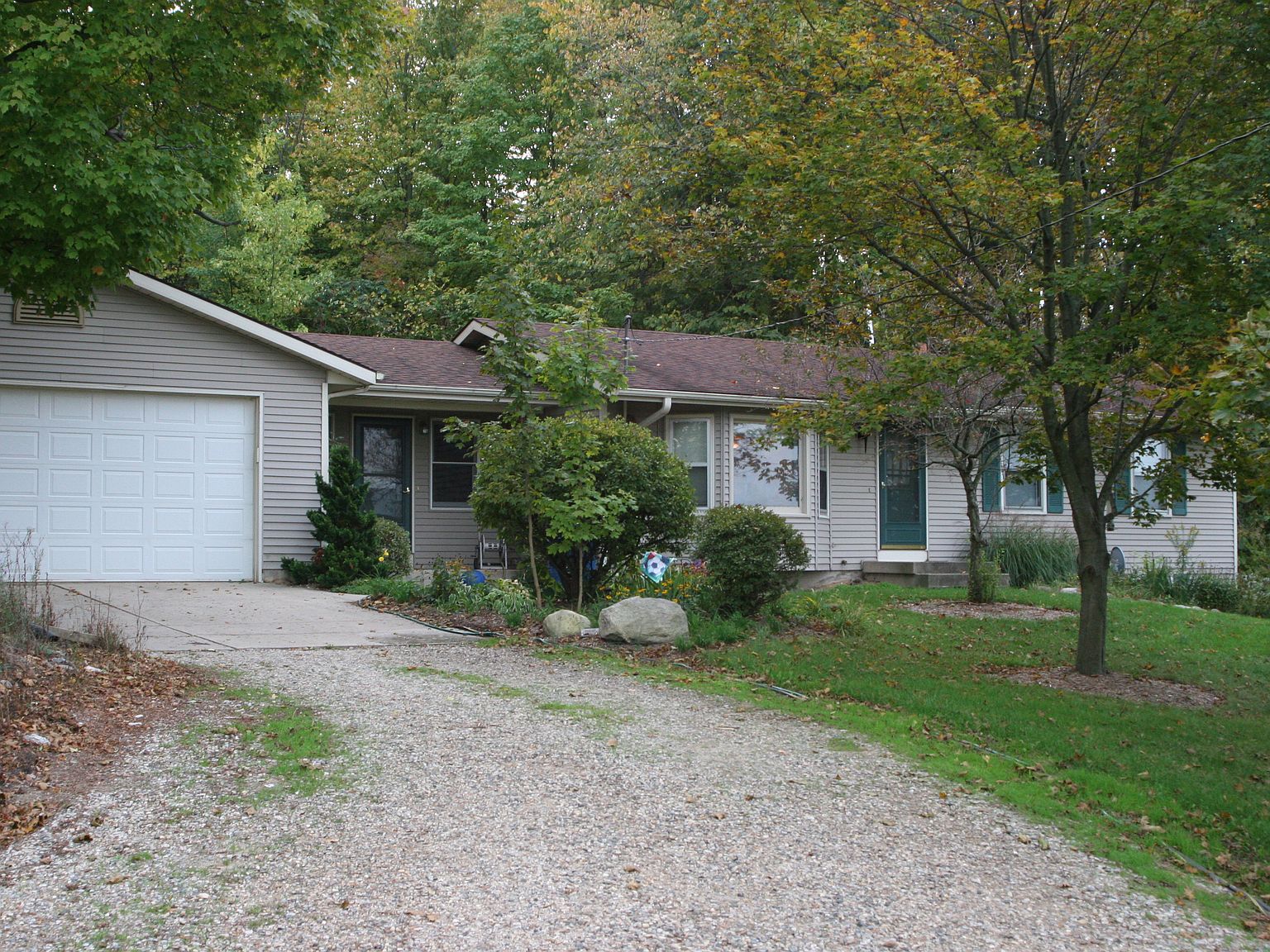 11600 W Parmalee Rd, Middleville, MI 49333 Zillow