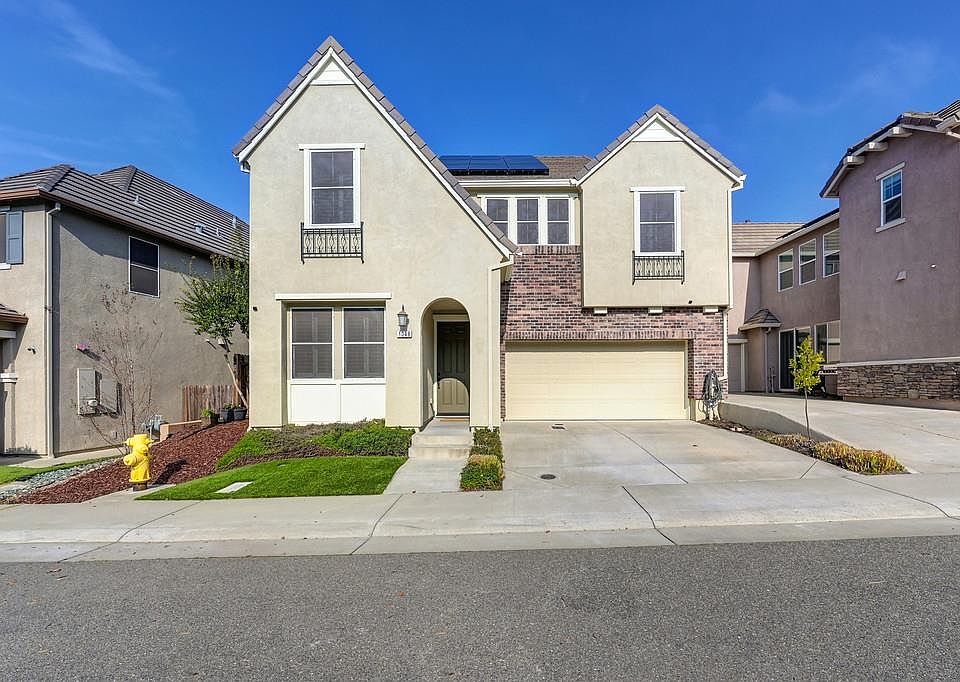 1st image of 1048 Bridlewood Dr