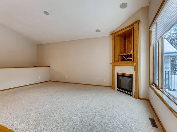 5th image of 14028 Alder St NW