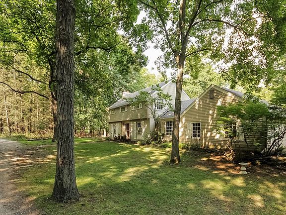 3rd image of 3410 Daleview Dr