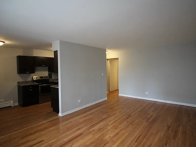 1640-44 W Morse Ave — Photo 3