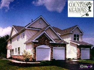 406 Country Ln, Morgantown, PA 19543