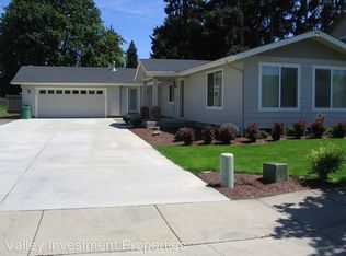 3645 Countryside Ln, Eugene, OR 97404