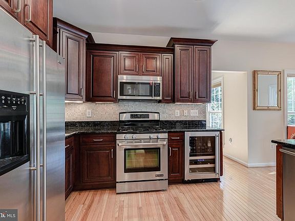 5th image of 8216 Franklin Dr