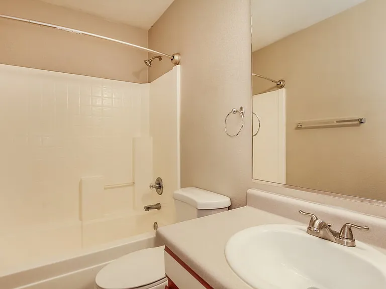 2299 E Peach Tree Dr — Photo 14