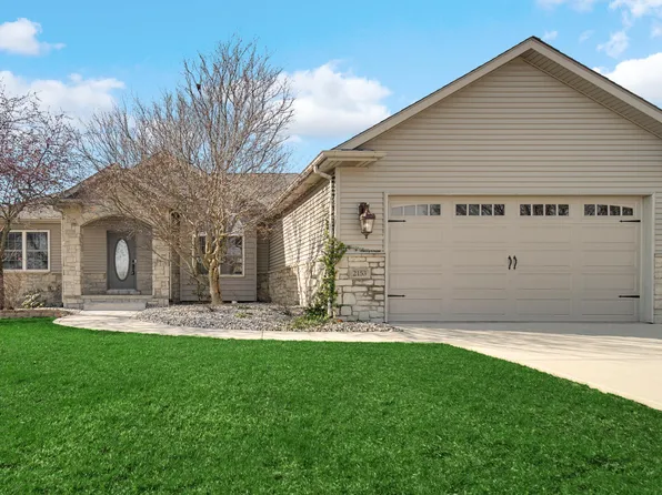 2153 Sweet Briar Ln, Valparaiso, IN 46385