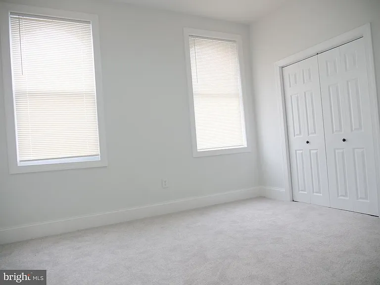 3730 N Sydenham St — Photo 9