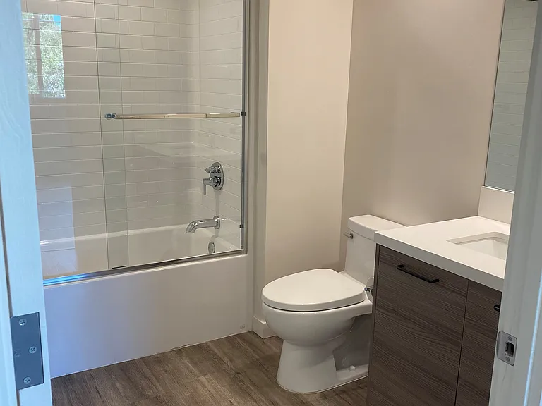 5327 Hermitage LLC — Photo 13