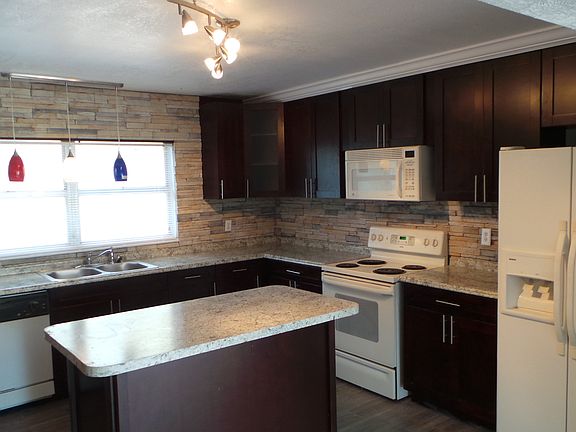 5th image of 3190 Avenue M NW