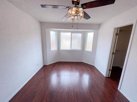 4th image of 7447 Redpoll Rd NW