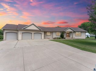 308 W Harris Ave, George, IA 51237