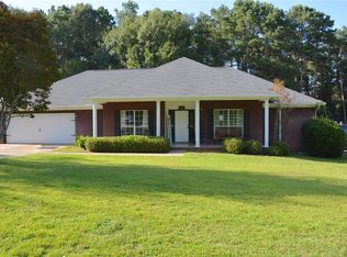 302 Inglewood Dr, Enterprise, AL 36330