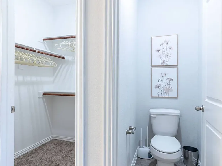 Farsight Dr — Photo 30