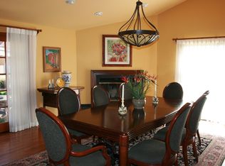 2348 Foothill Dr, Vista, CA 92084