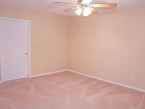 4th image of 8237 Stapleton Ave