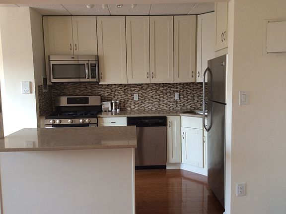 2nd image of 13675 37th Ave APT 1A